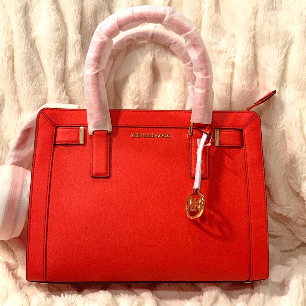 MICHAEL KORS DILLON SATCHEL - MEDIUM - NEW W/ TAGS